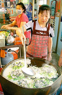 台湾嘉义蚵仔煎最受饕客爱