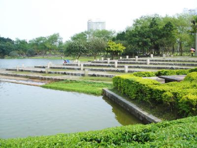 羅東運動公園-休息區右側美景