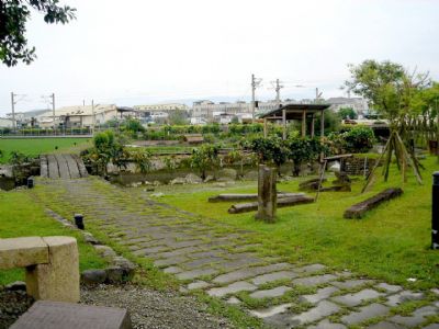 武暖石板橋-全景