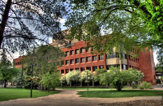 阿尔伯塔大学_埃德蒙顿_加拿大