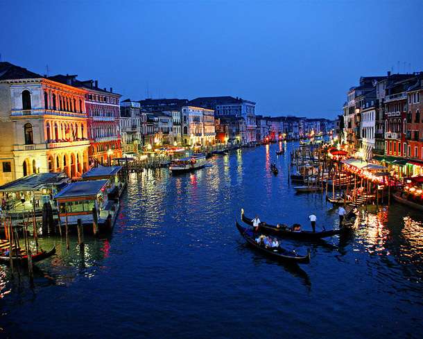 
	 威尼斯及泻湖旅游