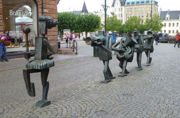 Sodergatan街上的雕塑