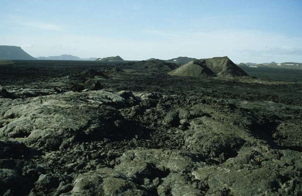 	 克拉夫拉火山旅游