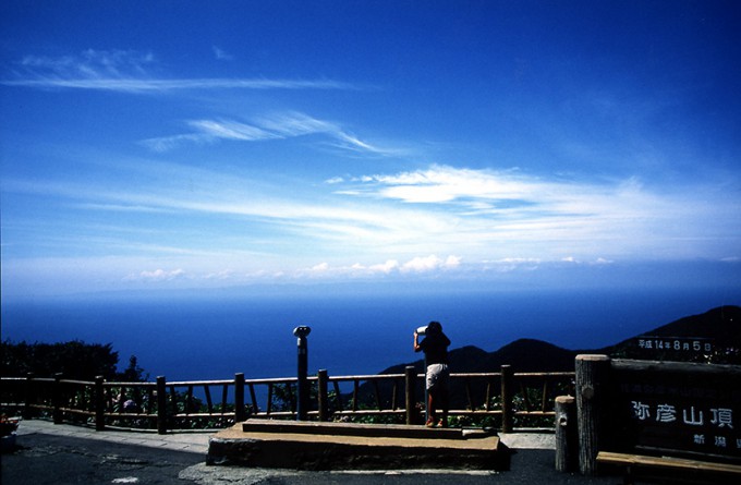 新泻旅游景点：弥彦山