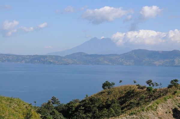伊洛潘戈湖旅游