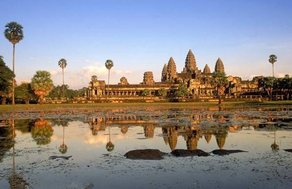 柬埔寨旧称“高棉”，著名的旅游胜地