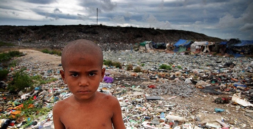 柬埔寨旅游奇景 震撼人心的垃圾山图片
