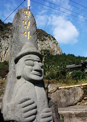 春节旅游去哪里 十大免签海岛推荐图片