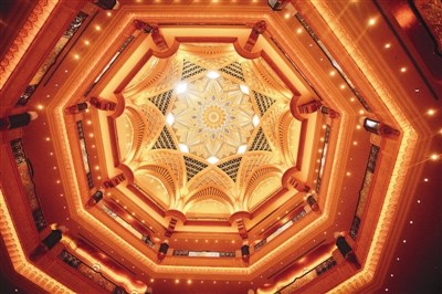 奢华至极 走进迪拜“皇宫”酒店图片