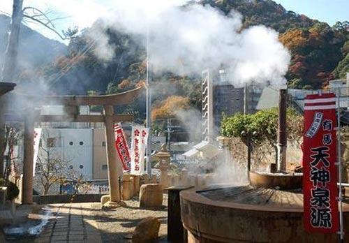 日本神户温泉 叹特色“金泉”“银泉”图片