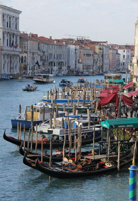 2月旅游去哪里？2月去威尼斯狂欢节
