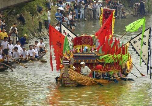 踏上民俗之旅 端午节看龙舟目的地推荐图片