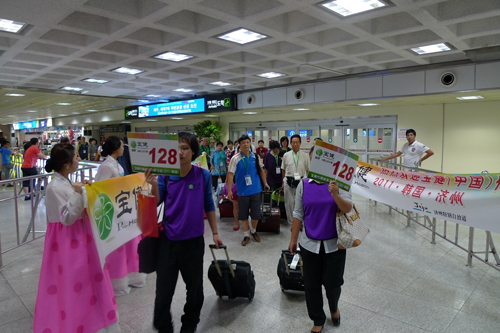 中旅会展宝健万人团近日陆续抵韩