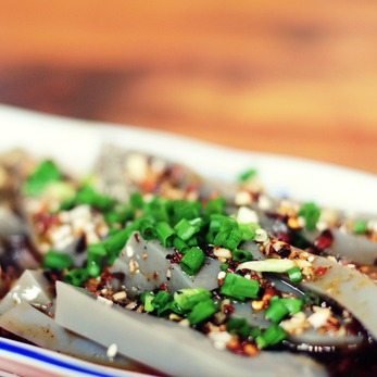 丽江小吃有哪些？鸡豆凉粉和粑粑是特色吗？图片