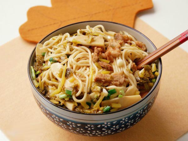 杭州美食：片儿川