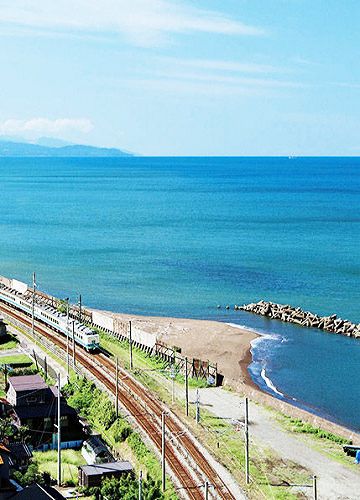 乘坐价格亲民的大海列车穿越韩国最美的江原道海岸