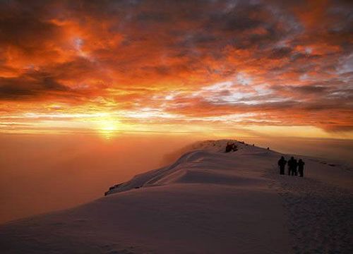 寻找东非最美的风景 登顶狂野非洲之巅乞力马扎罗山