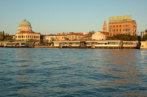威尼斯利多岛的文化之旅 自驾享城市文化