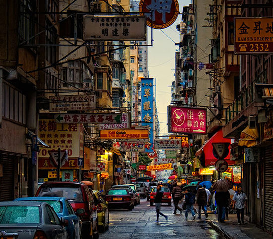 有低汇率撑腰 在香港越买越高端