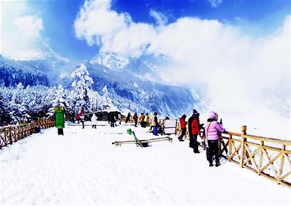 赏雪景推荐地：海螺沟
