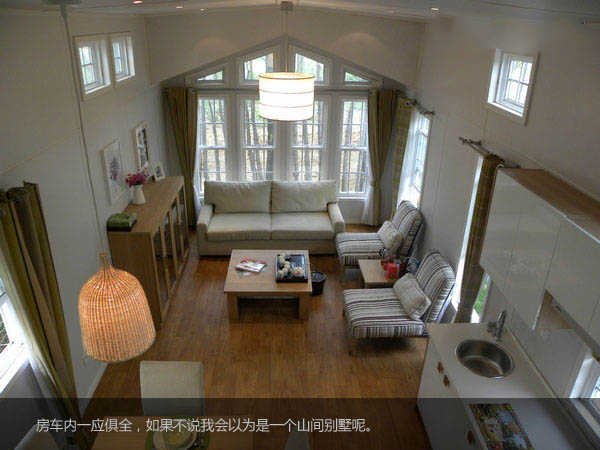 北京国际汽车露营公园房车内
