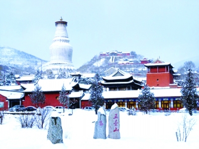 气温渐冷迎初雪 北国赏雪地推荐