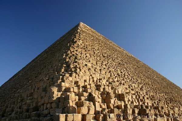 吉萨金字塔和 狮身人面像 盘点世界十大神秘历史遗迹