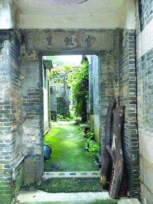 良溪村古老的里弄。