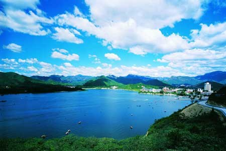 初夏探“幽” 幽谷神潭体验特色游