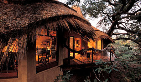 到南非克鲁格国家公园旅游 推荐酒店：Pondoro Game Lodge