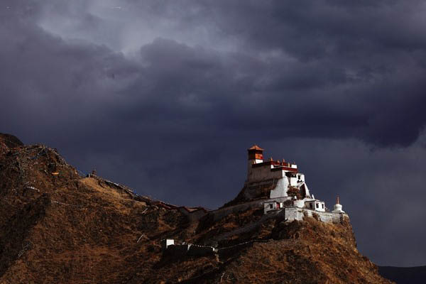 大唐公主遗落的足迹 西藏山南雍布拉康攻略