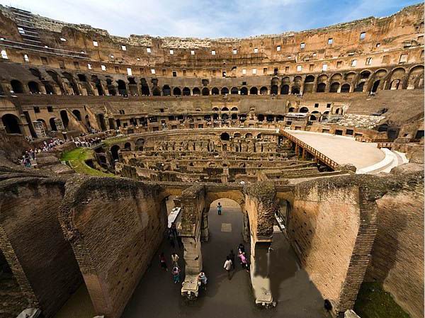 古罗马圆形竞技场与古罗马广场，意大利罗马