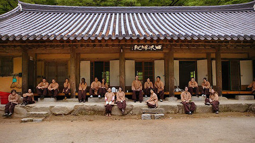 可以寄宿的韩国寺庙 凌晨4点起床诵经