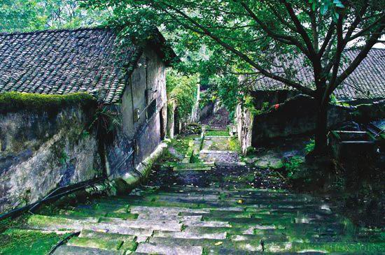 青石板路
