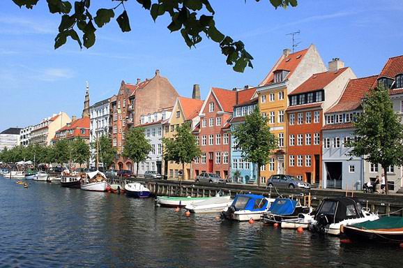 丹麦哥本哈根的克里斯钦港(Christianshavn)