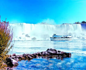 去北美领蜜月证 推荐地：加拿大尼亚加拉旅游