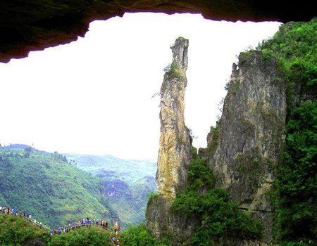 去乌龙山剿匪 探秘最原始的乌龙山老洞