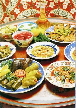 去土耳其旅游在穆斯林神庙吃烤肉