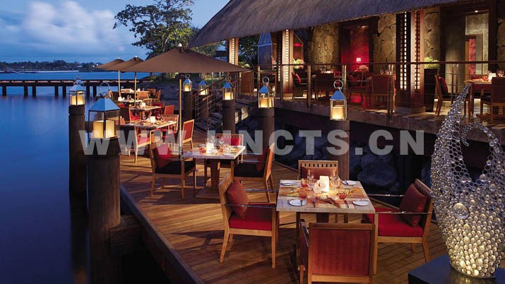 毛里求斯四季酒店 Four Seasons at Mauritius Anahita  Acquapazza餐厅—— 回归旅游网毛里求斯专家